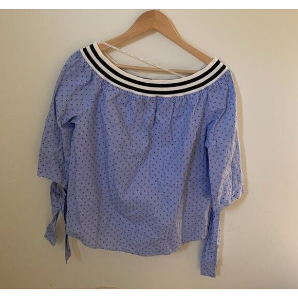 BLANKNYC Tops - BLANK NYC Womens Size Medium Blouse Stars Stripes Off the Shoulder Lightweight